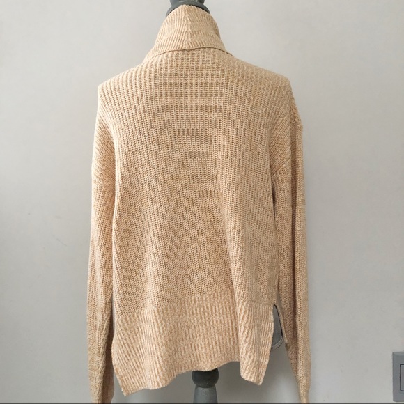 Urban Outfitters boxy fit turtleneck sweater - Picture 3 of 6